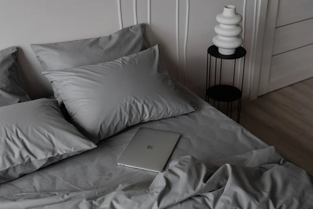 Parure de Lit 100% coton – Gris Anthracite Élégance | Morée